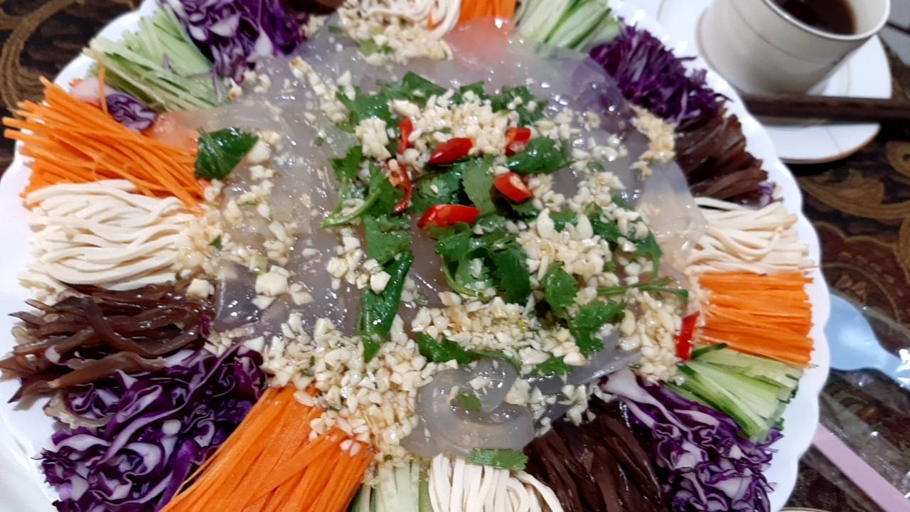 牙籤肉啃起來真過癮