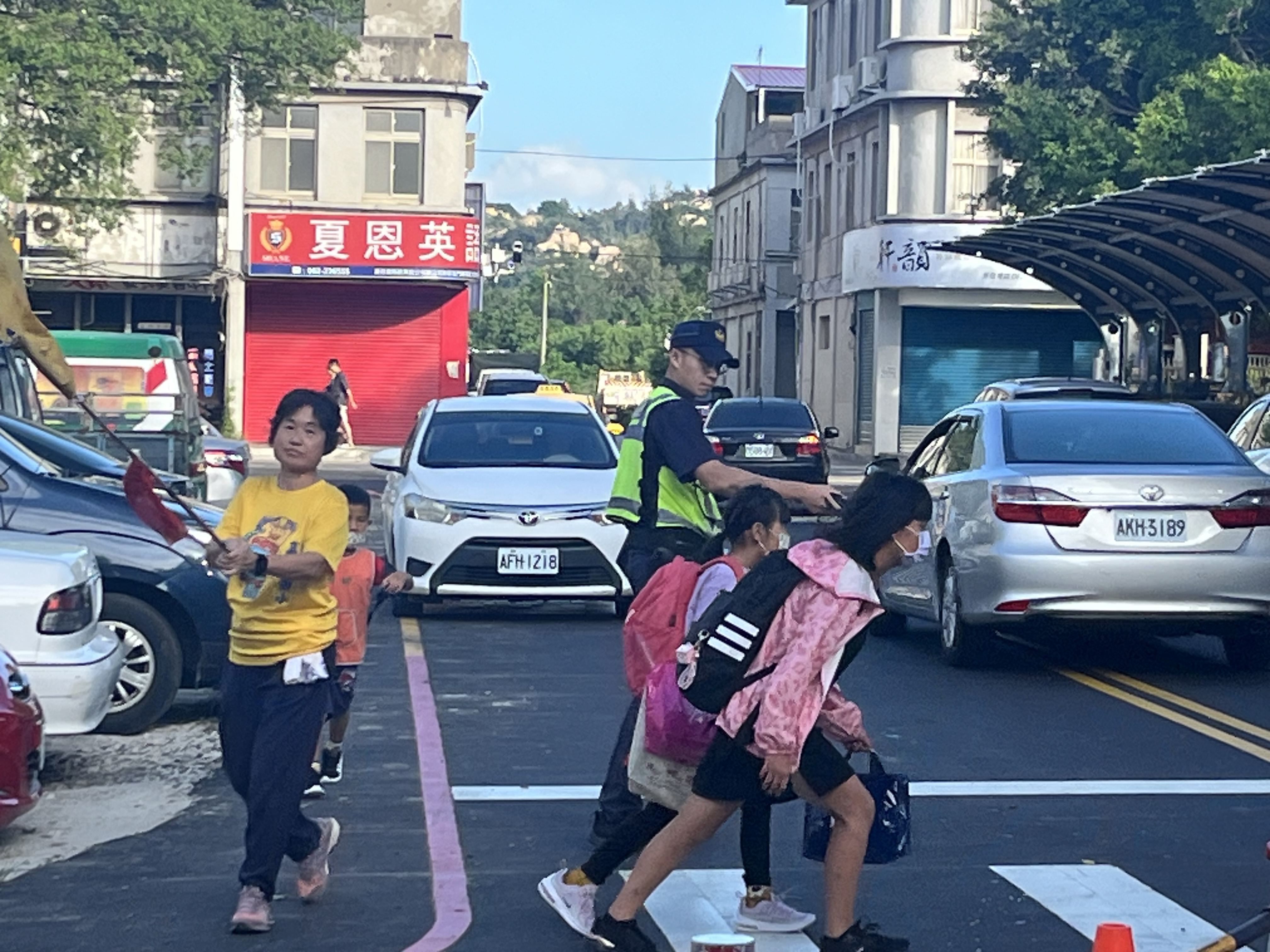 開學日 金湖分局執行護童勤務