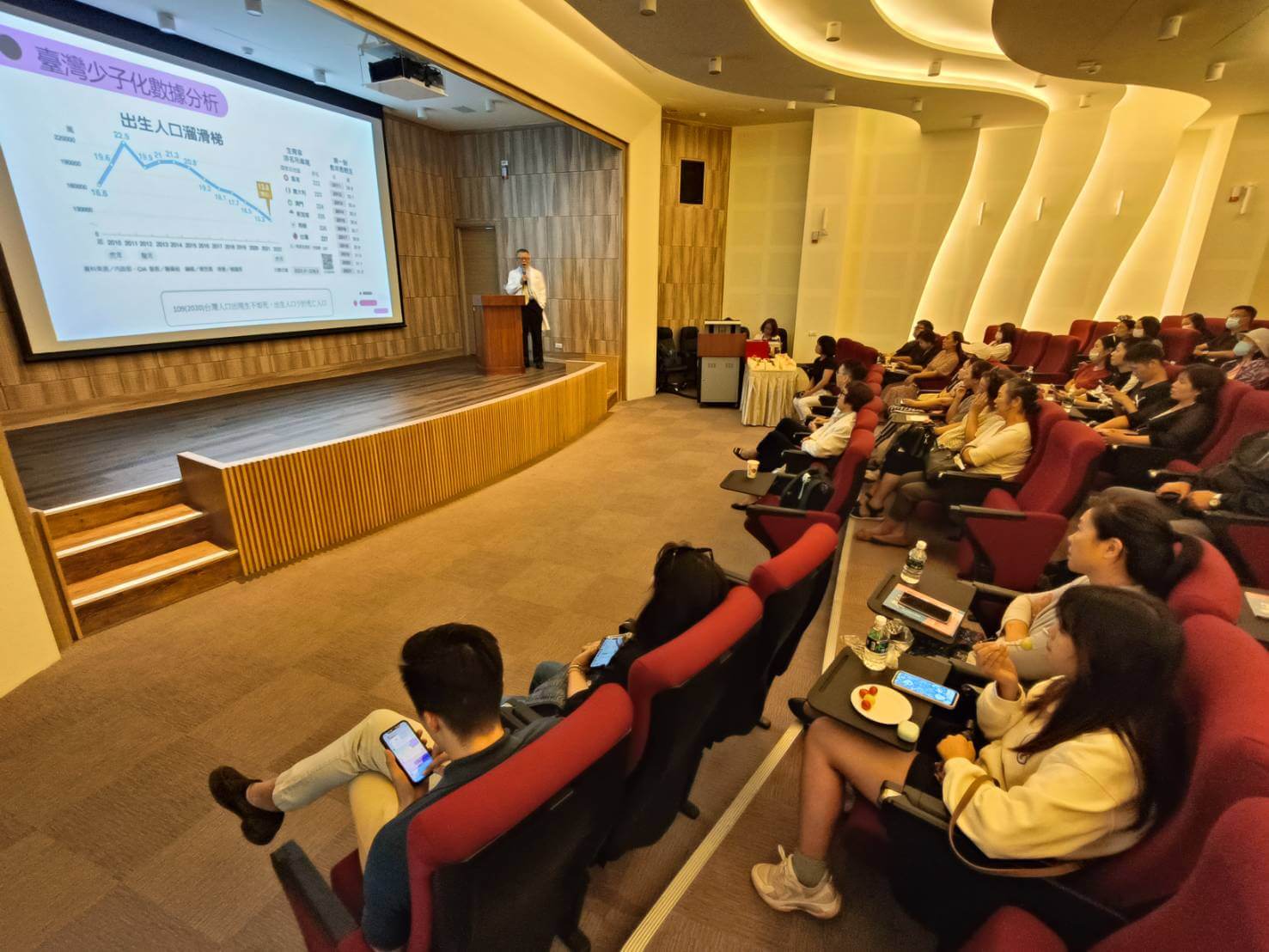 成為健康媽媽 孕育健康寶寶！生殖醫學沙龍進駐金門