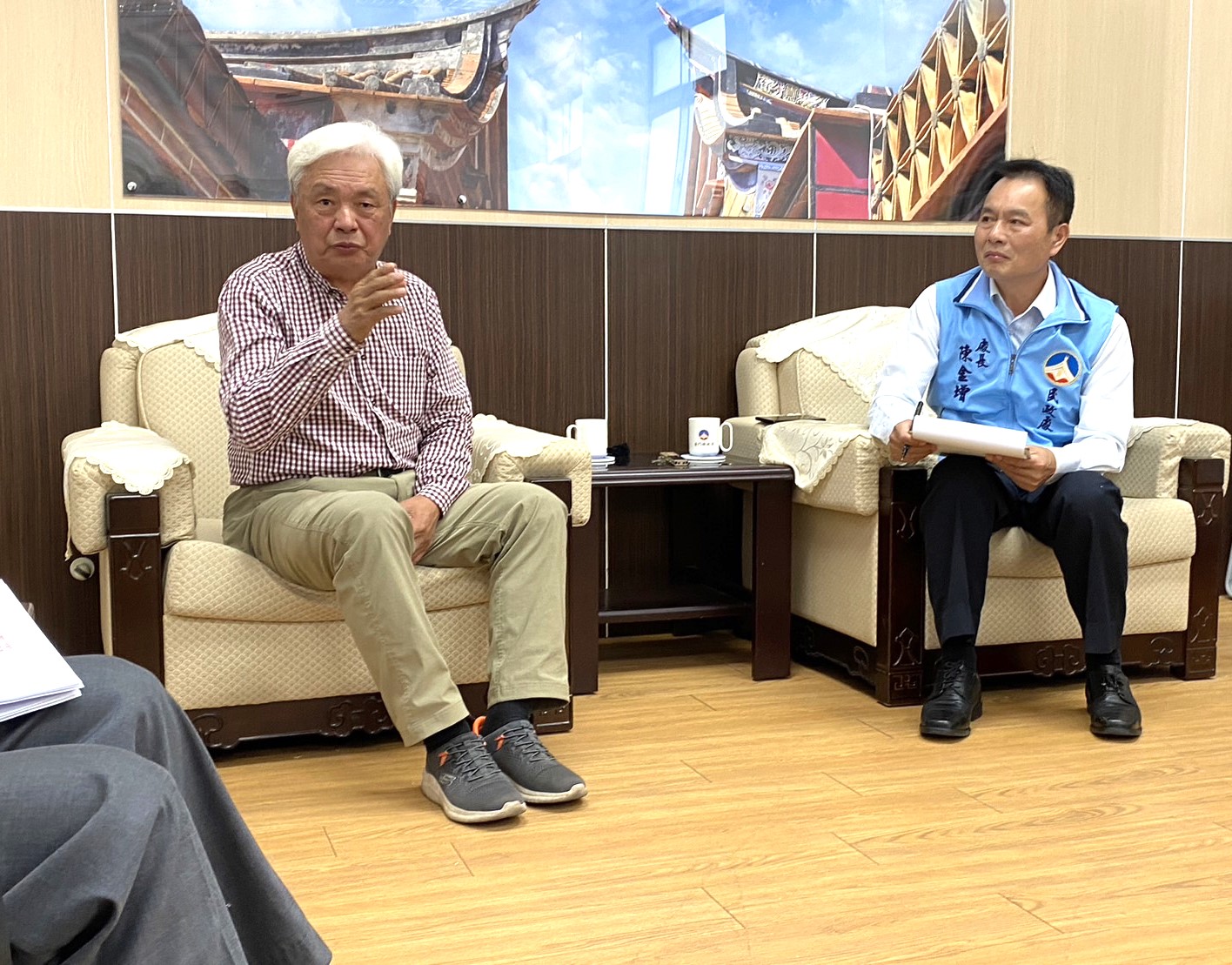 陳滄江抗議中央霸凌金門人盼望公投金廈大橋的民意 陳滄江抗議中央霸凌金門人盼望公投金廈大橋的民意