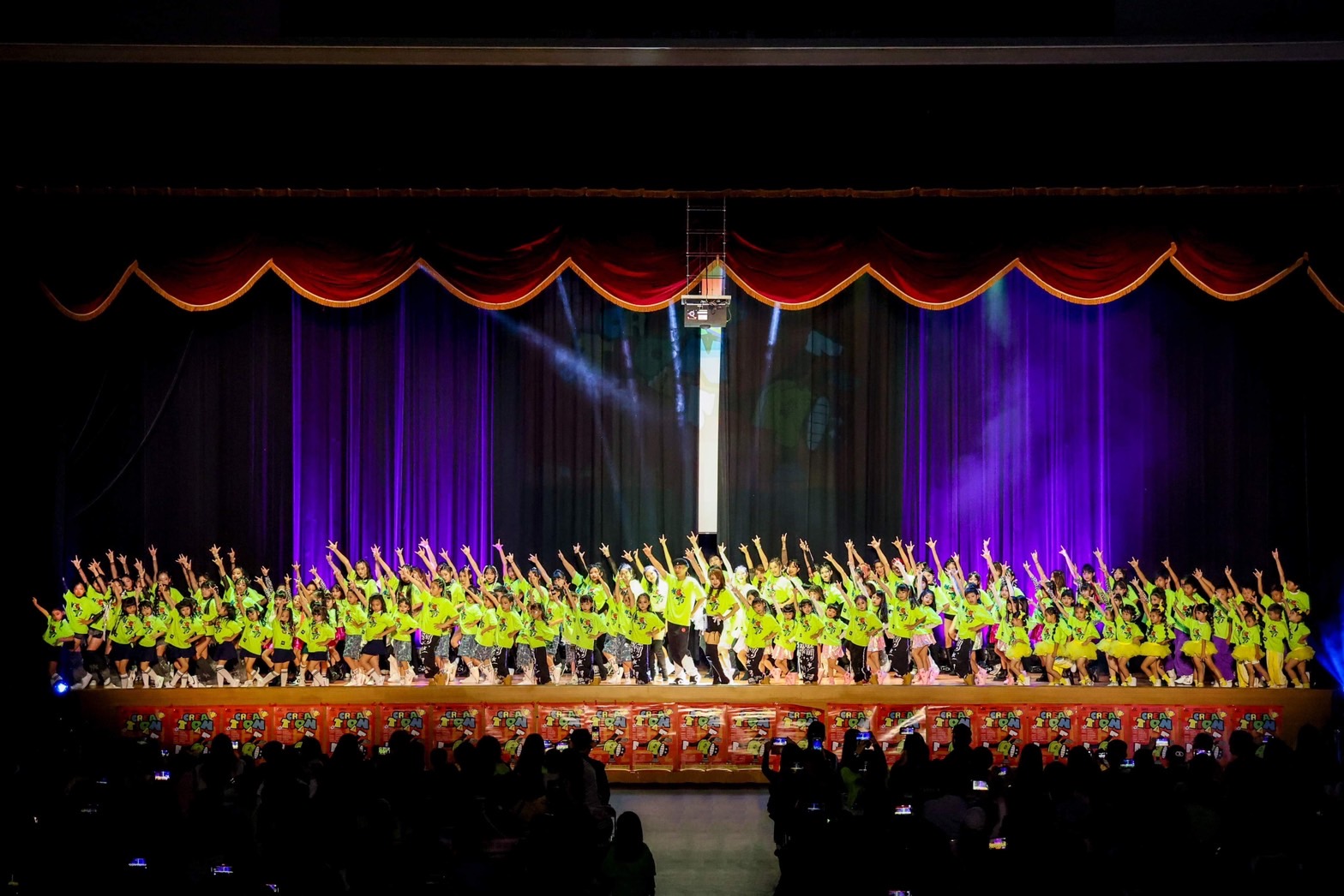 金門天團KDC大型舞蹈公演 163舞者嗨翻金湖小巨蛋