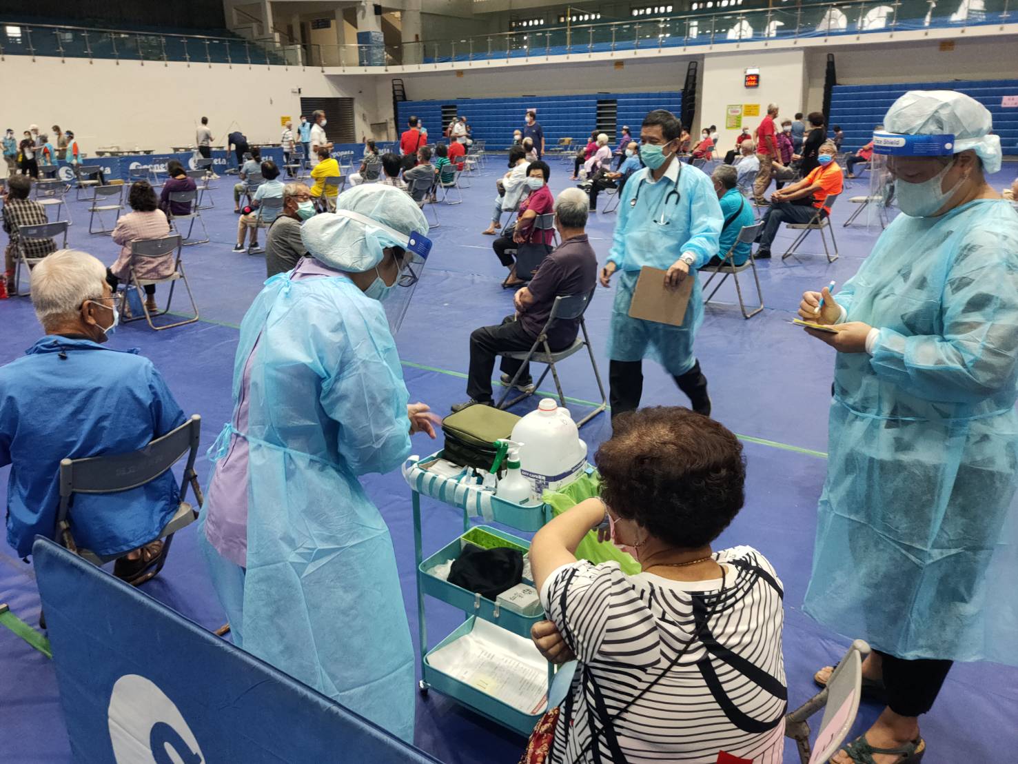 國內COVID-19疫情略升,金門重症個案62例.死亡5例 國內COVID-19疫情略升,金門重症個案62例.死亡5例