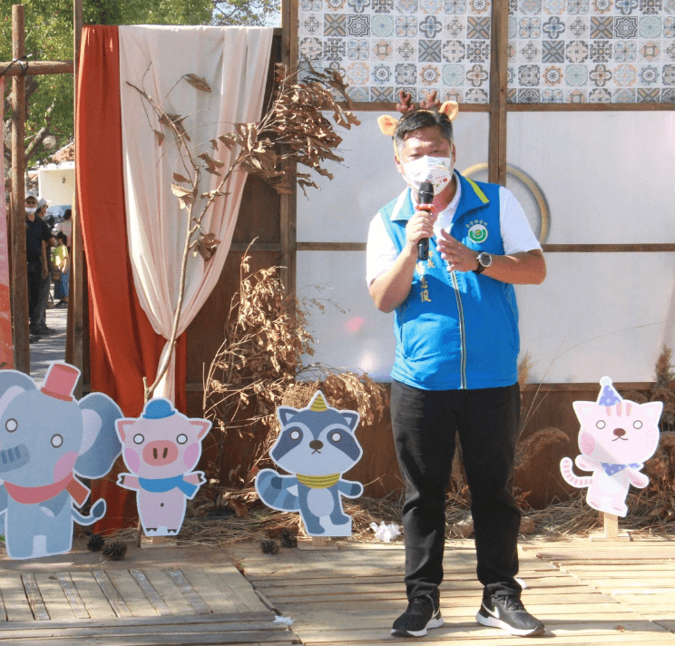 金寧鄉公所12/16-17辦鄉村市集之紙箱樂園活動 金寧鄉公所12/16-17辦鄉村市集之紙箱樂園活動