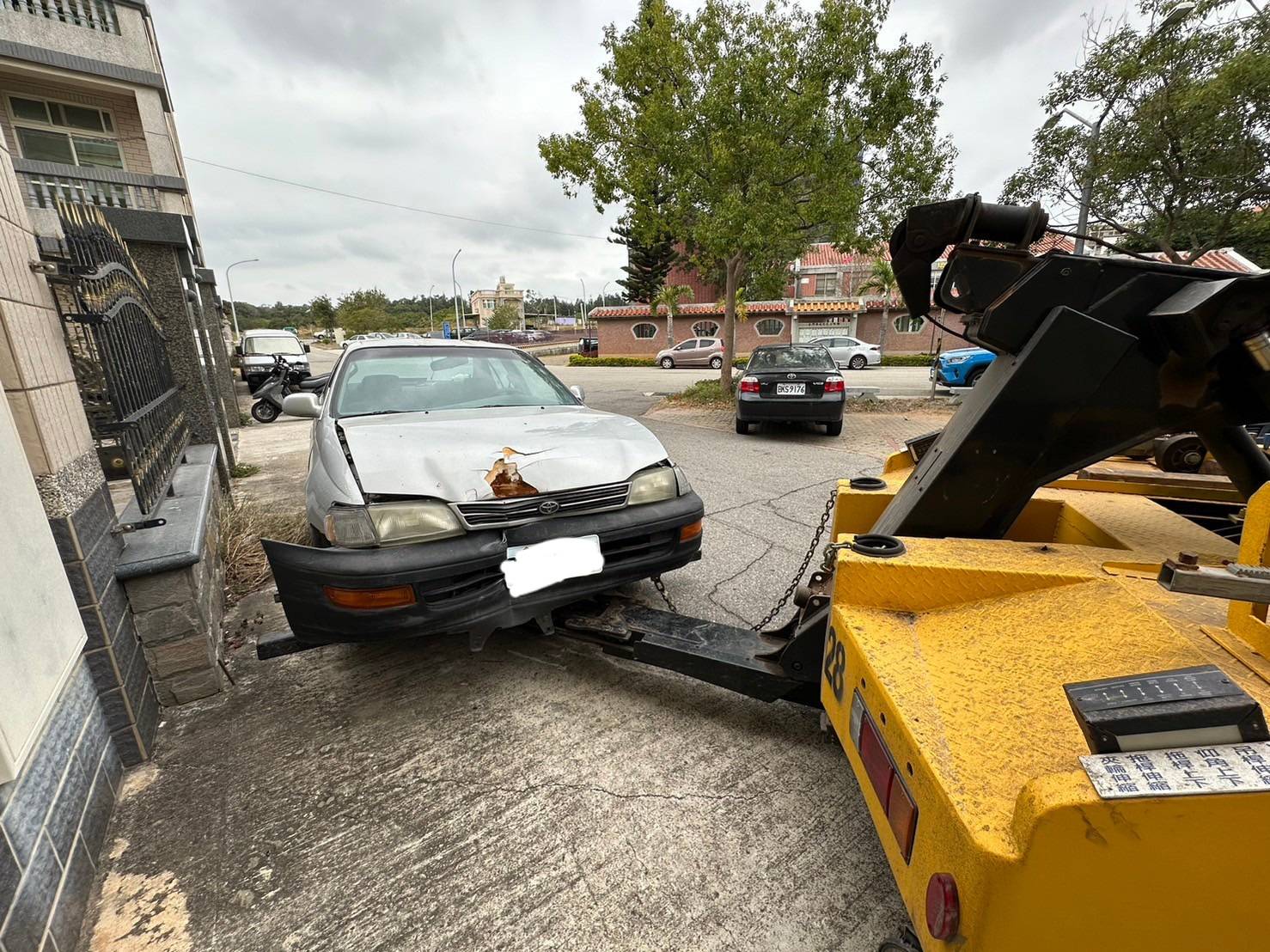 一年舉報廢棄車霸856件  金門縣將加強廢棄車輛查報拖吊