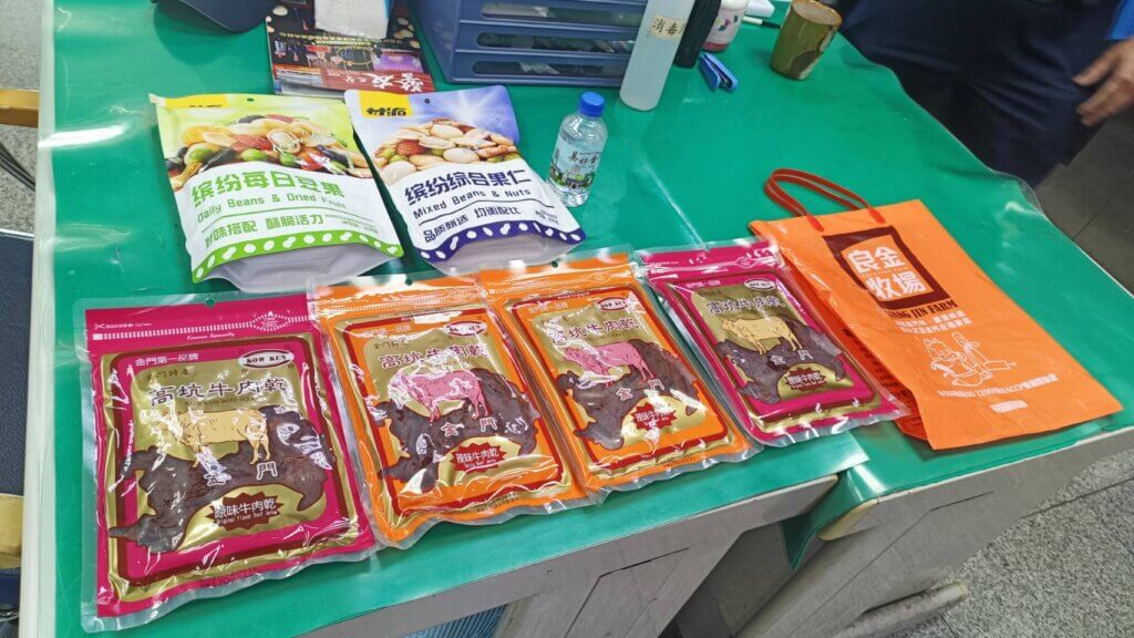 高雄男金門機場候機偷吃肉粽又偷特產 遭航警法辦