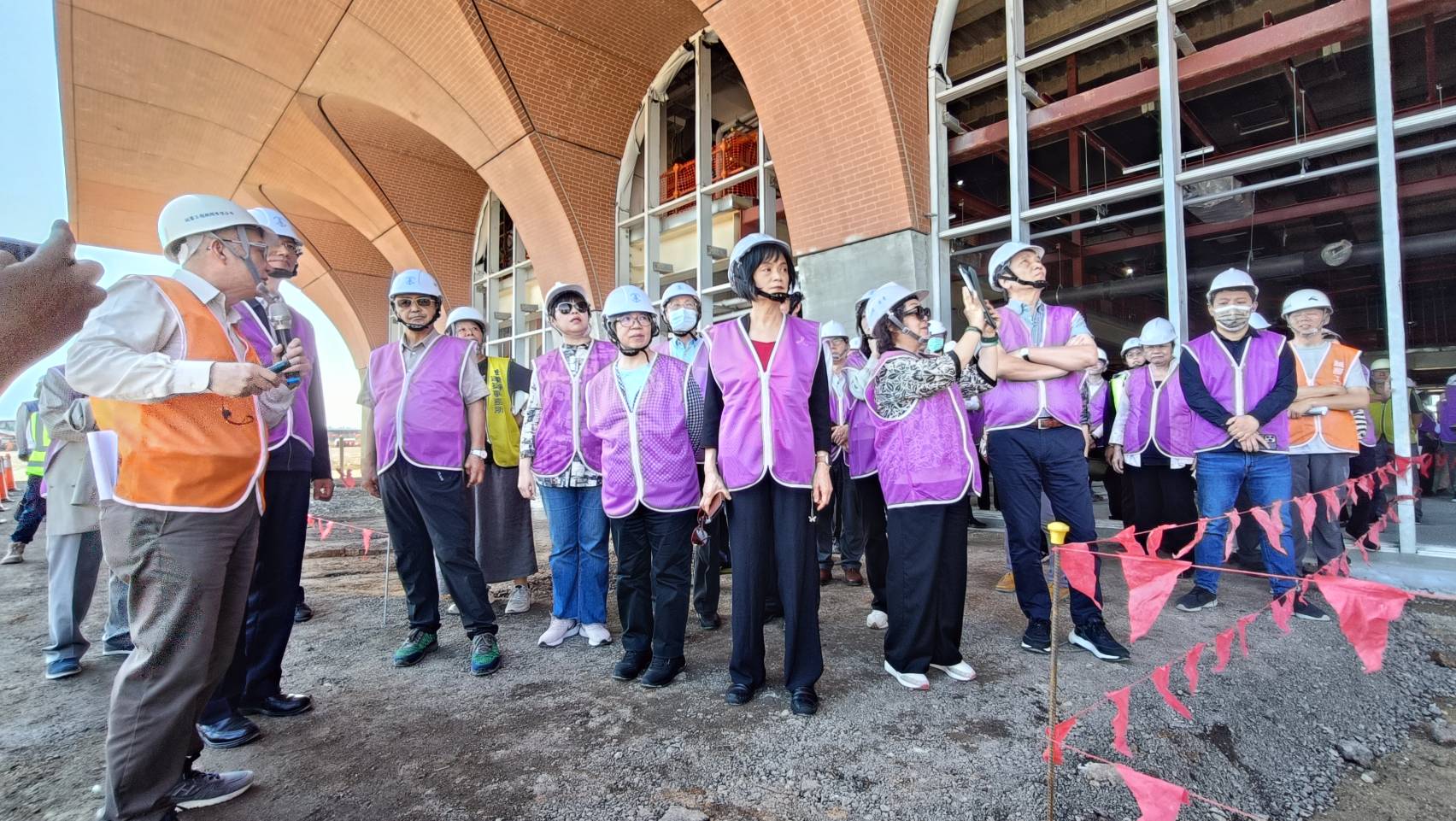 監察院委員會聯合巡察金門水頭港旅客服務中心工程進度