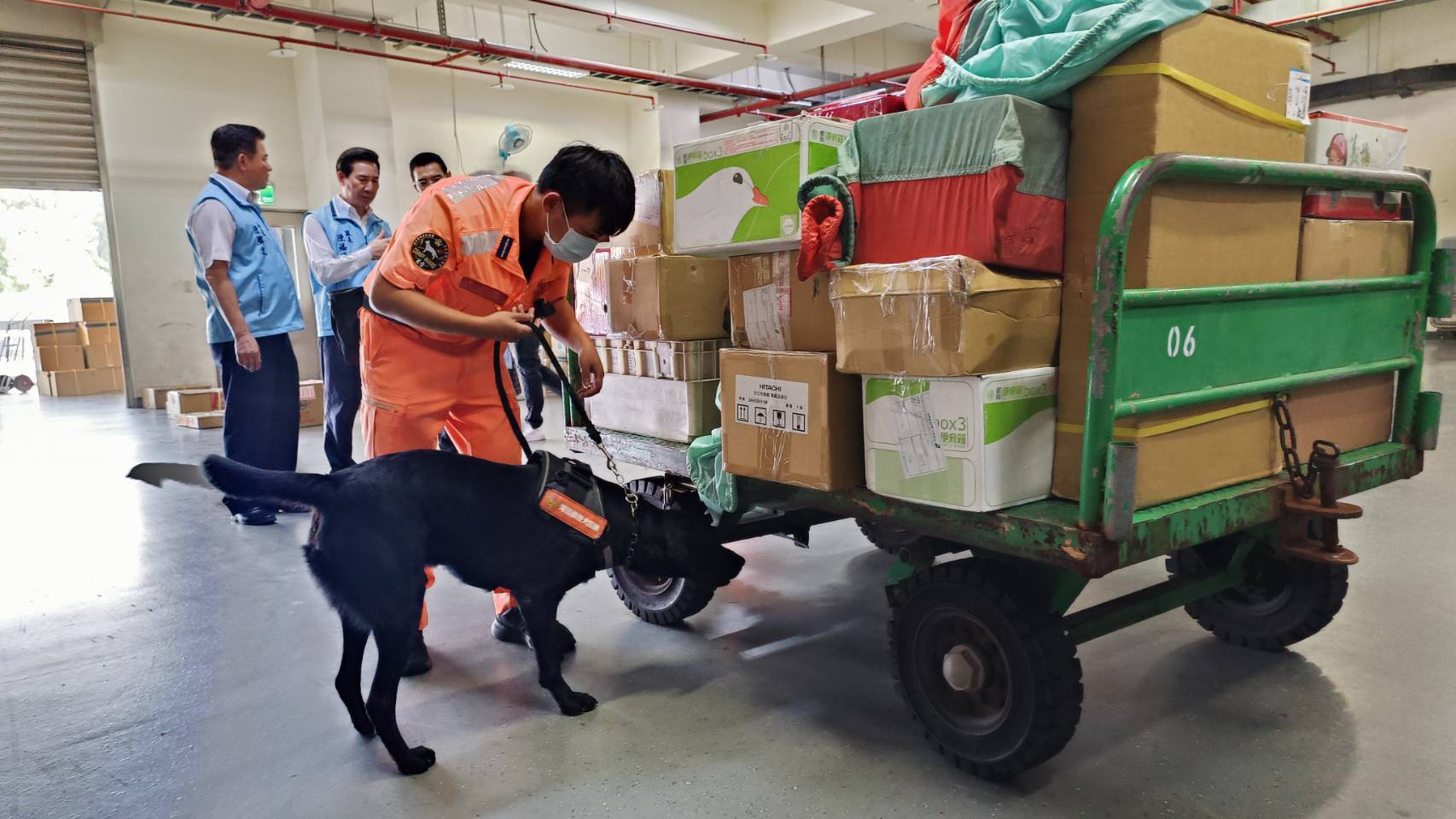 金門海巡偵搜犬醫療防疫合作案簽訂    護國神犬健康有保障