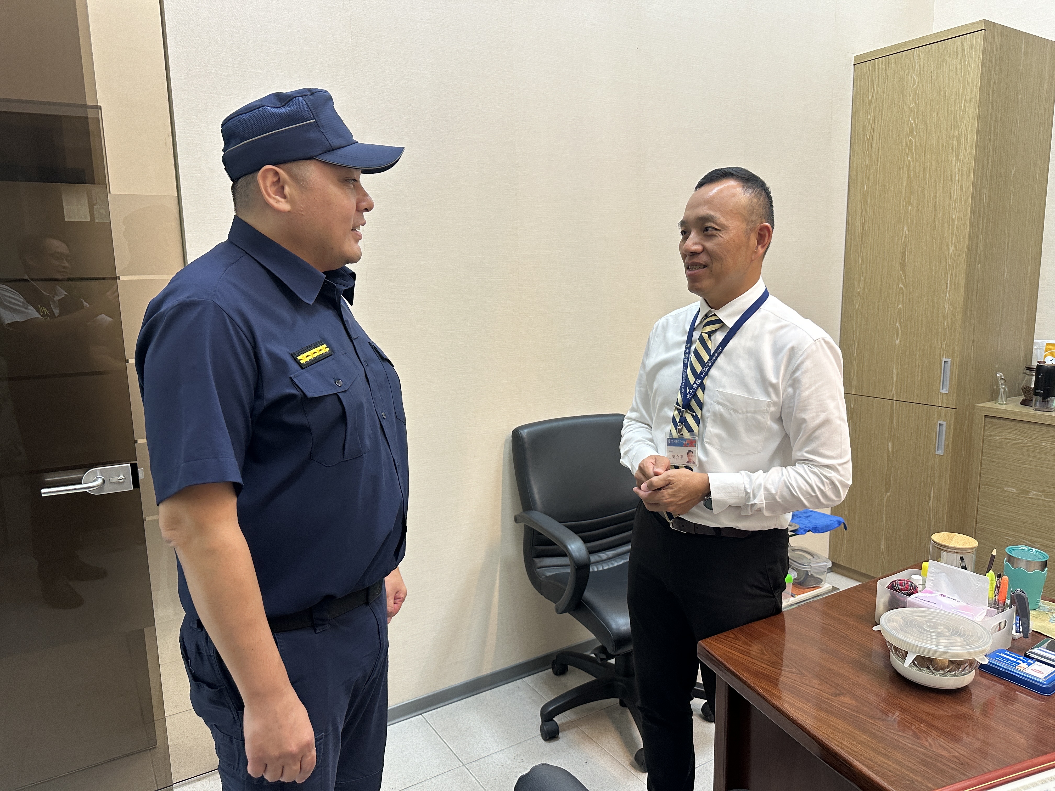 被網友慫恿購買apple點數卡 金融機構行員阻詐 金門女險遭詐騙96萬