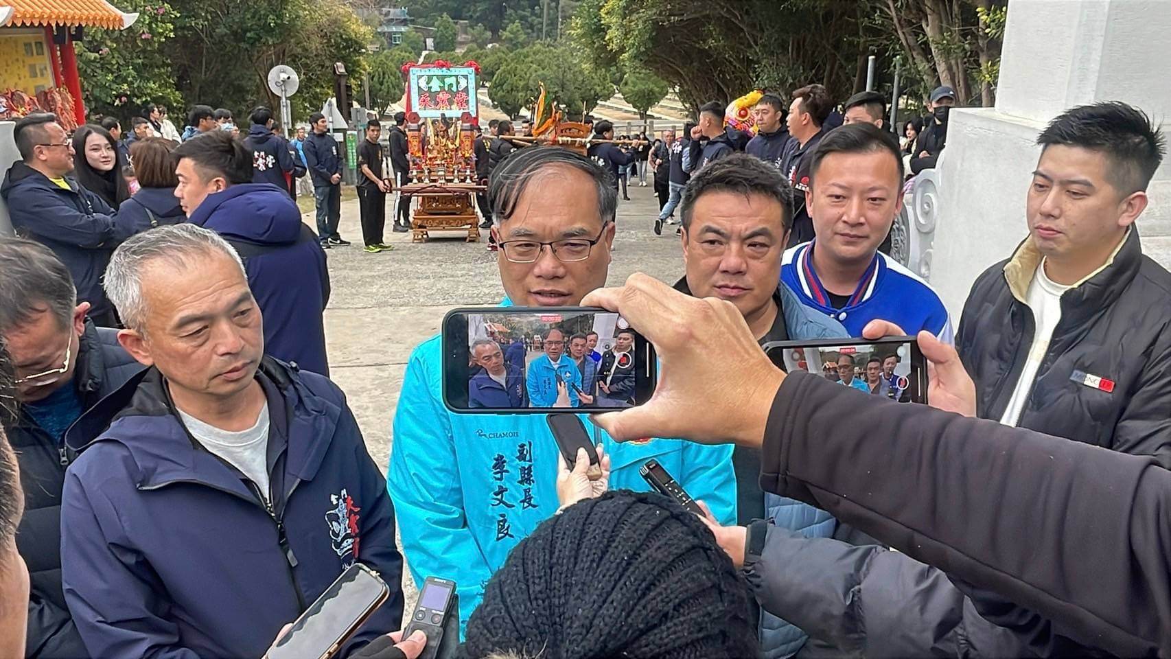 金門天震堂百民信眾初九扛輦登山