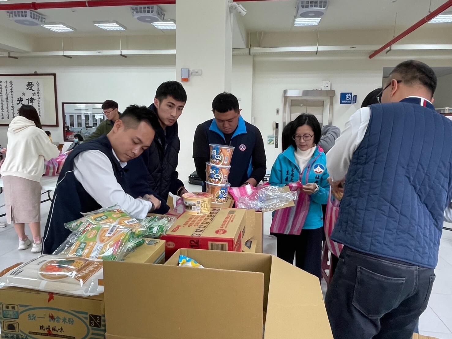 青工會與青協會齊力送愛 義剪及物資捐贈溫暖金門家扶兒童 青工會與青協會齊力送愛 義剪及物資捐贈溫暖金門家扶兒童