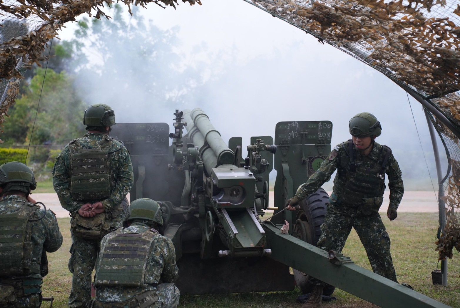 金門太武操演 武器實彈射擊驗證外島防衛作戰能力 金門太武操演 武器實彈射擊驗證外島防衛作戰能力