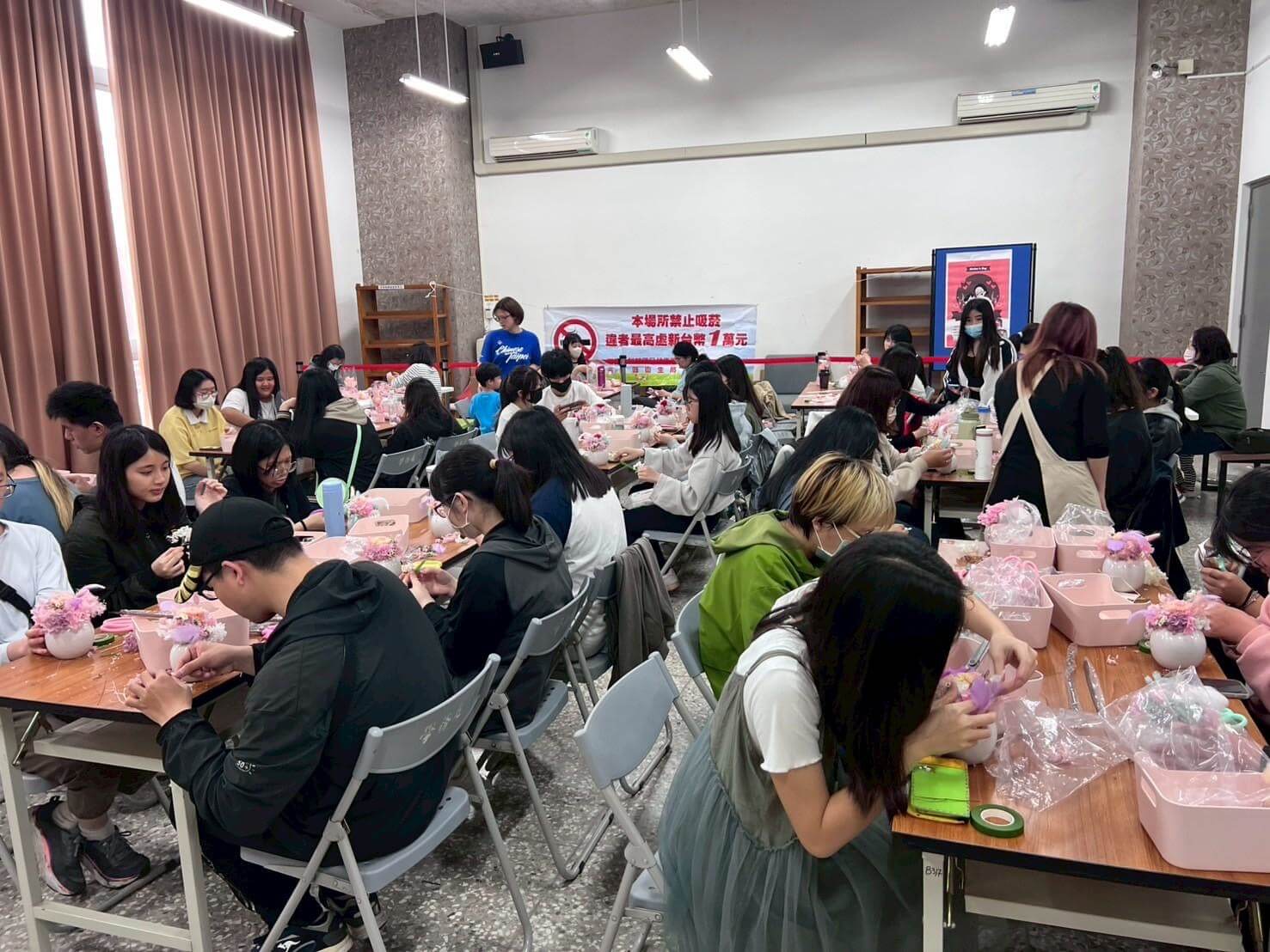 弘揚星雲大師三好精神 金大辦花藝DIY 為母親節活動暖身