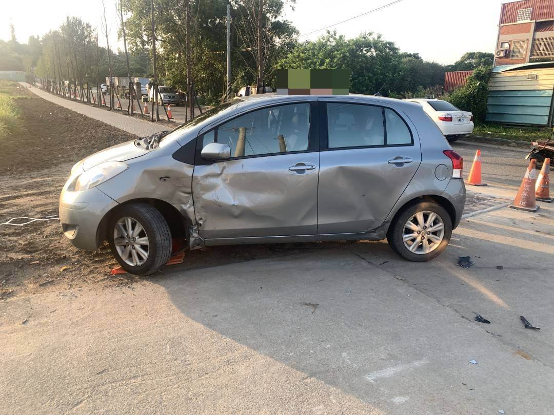 金門阿兵哥產業道路直撞轎車重傷送醫