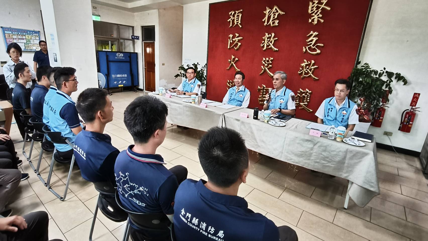 陳福海親臨慰問成功救援同仁 消防弟兄暖心士氣大振