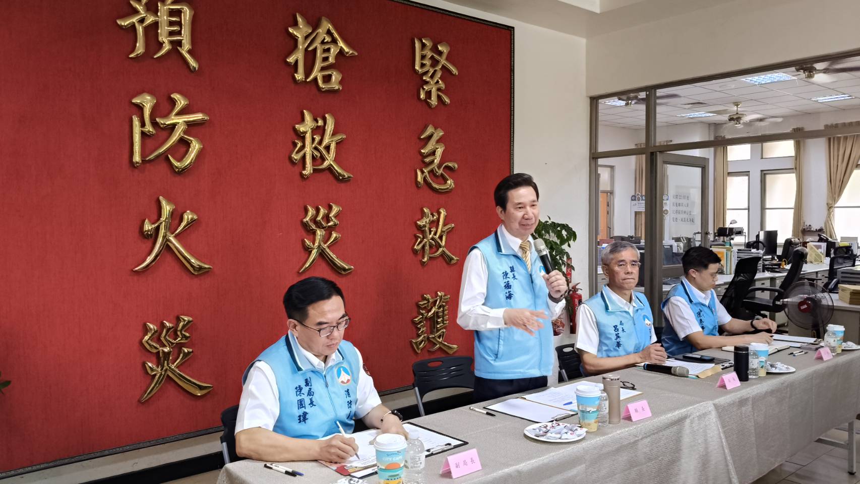 陳福海親臨慰問成功救援同仁 消防弟兄暖心士氣大振