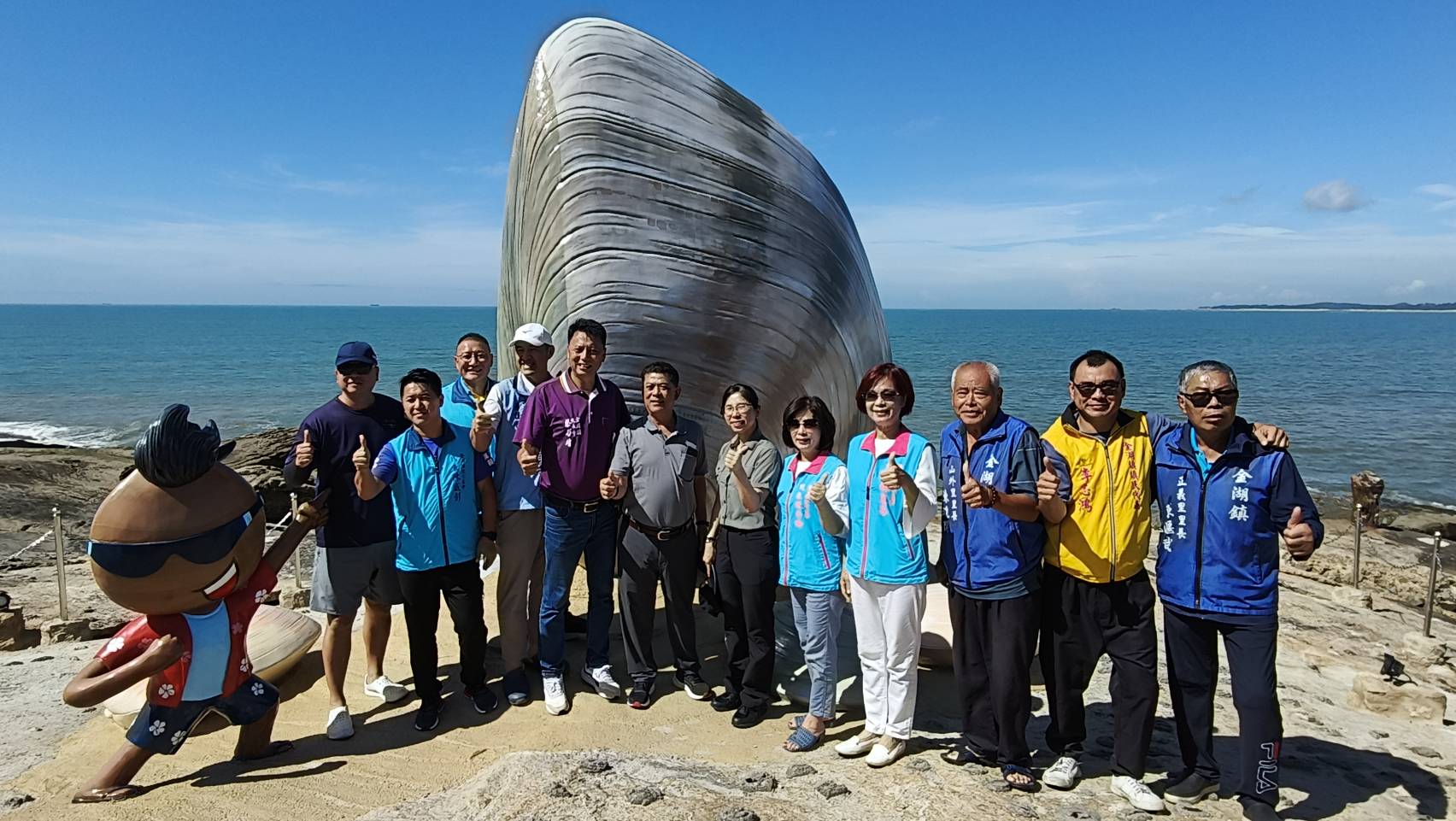 2025金湖花蛤季開跑 千人蛤苗放流暨成功花蛤裝置藝術啟用典禮 2025金湖花蛤季開跑 千人蛤苗放流暨成功花蛤裝置藝術啟用典禮