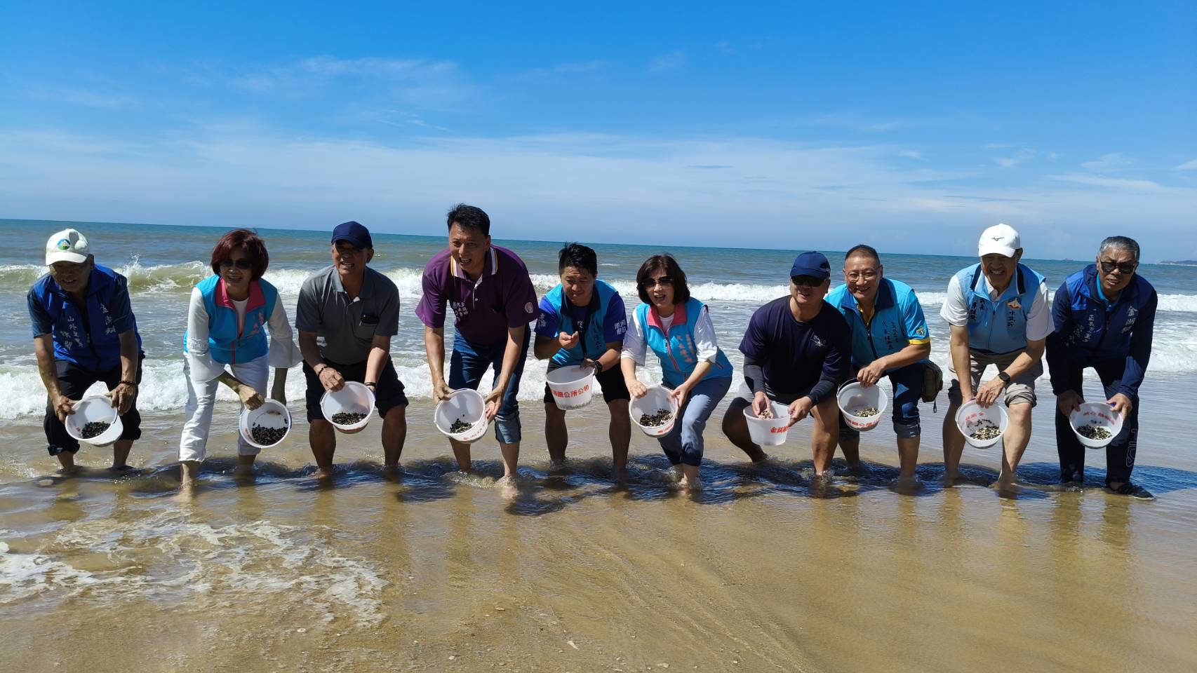 2025金湖花蛤季開跑 千人蛤苗放流暨成功花蛤裝置藝術啟用典禮