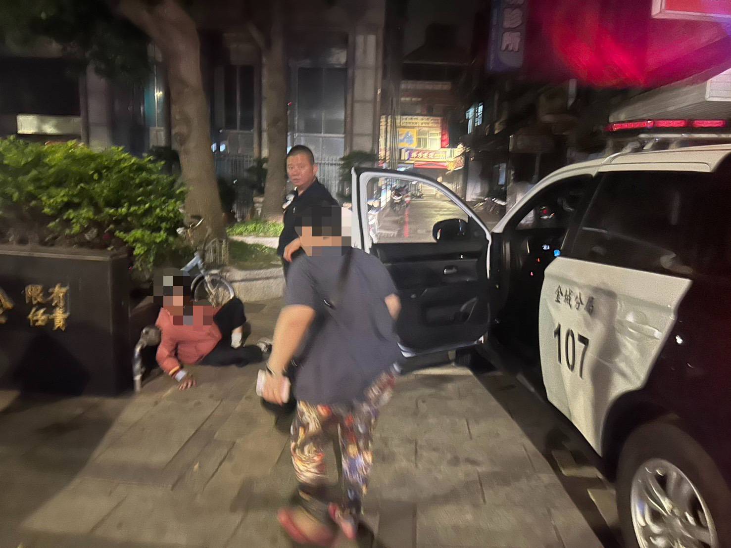 老翁診所就醫失聯  金門警調閱監視器尋人