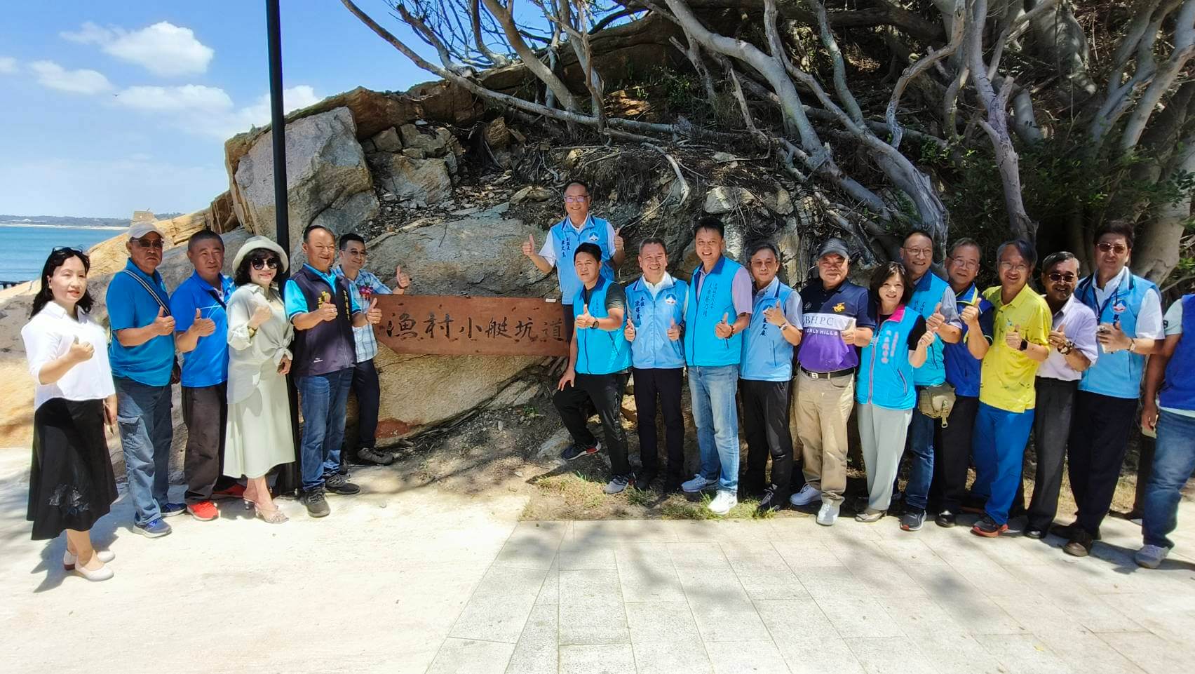  金門漁村小艇坑道登場首度坑道水上立式划槳（SUP）  