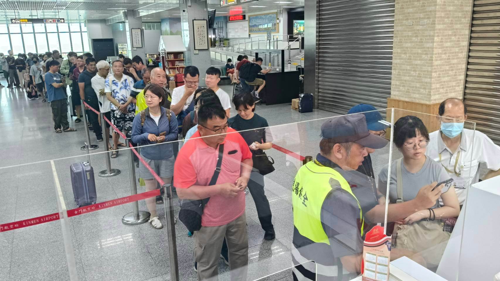 「關島」1天半解封  金門機場湧入補位人潮