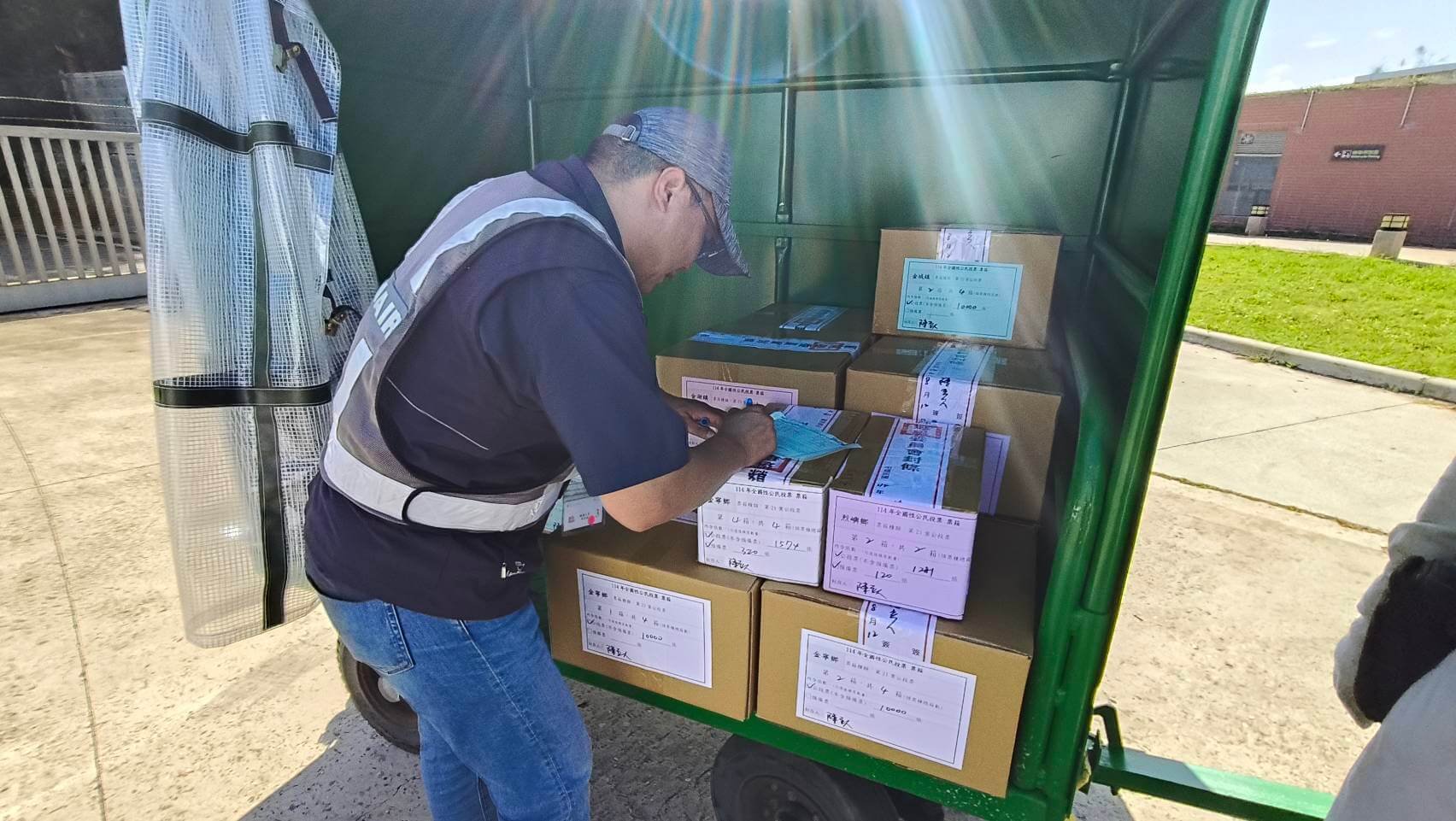 全國性公民投票 金門12萬7235張公投票抵金