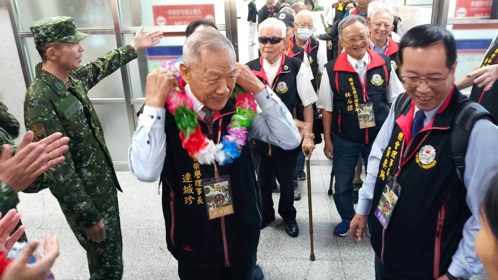 金防部舉辦八二三戰役紀念活動，機場迎接參戰英雄