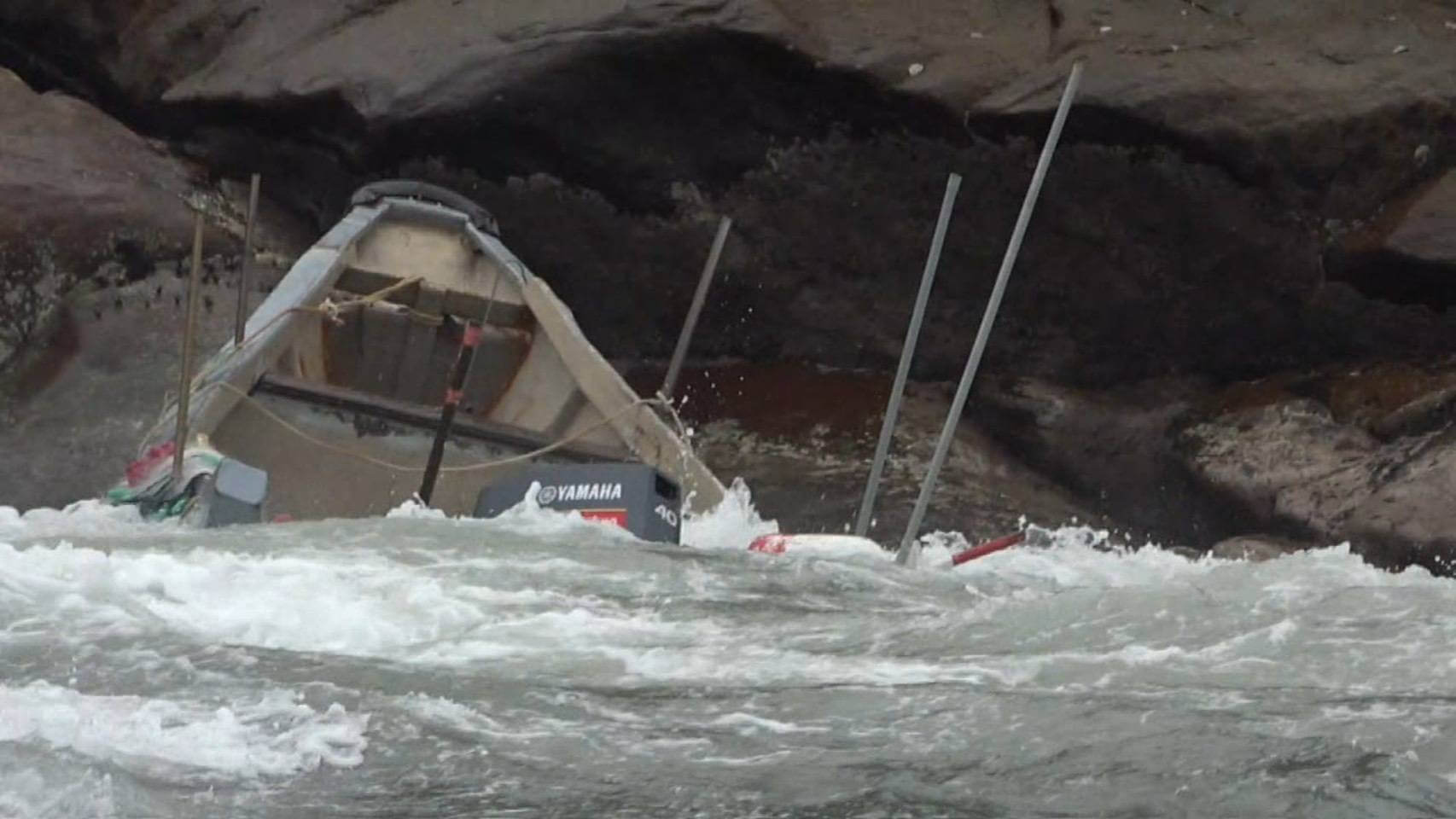 金門漁船擱淺，海陸聯手救援