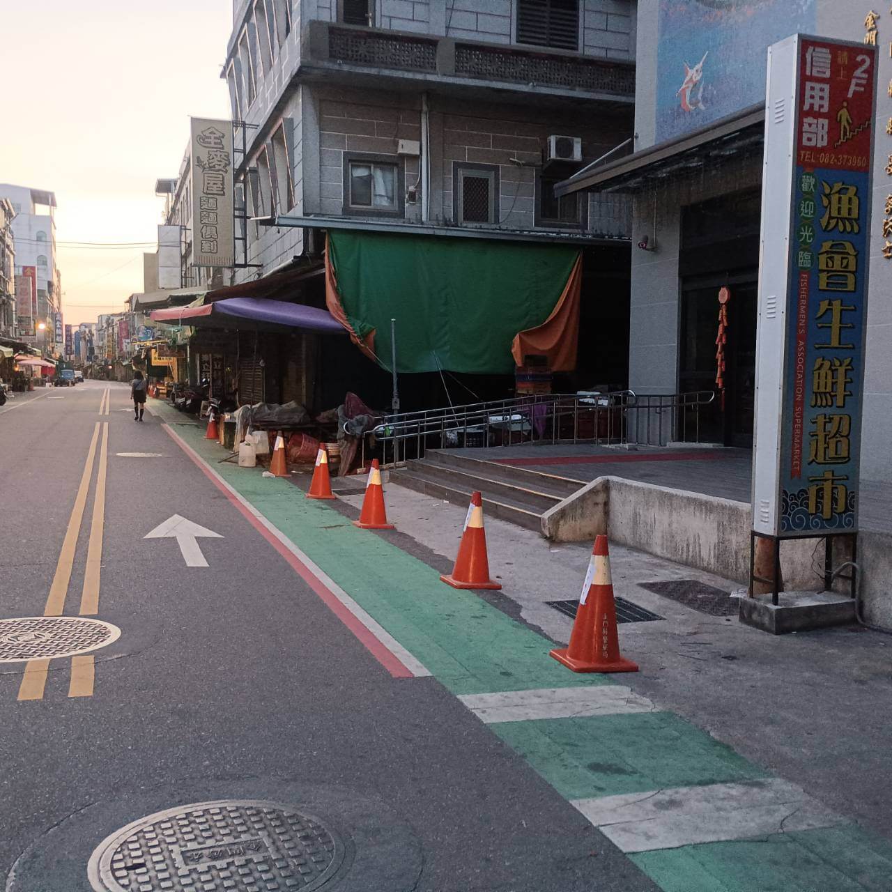 為暢通民族路綠色標線人行道  金門警方將加強取締