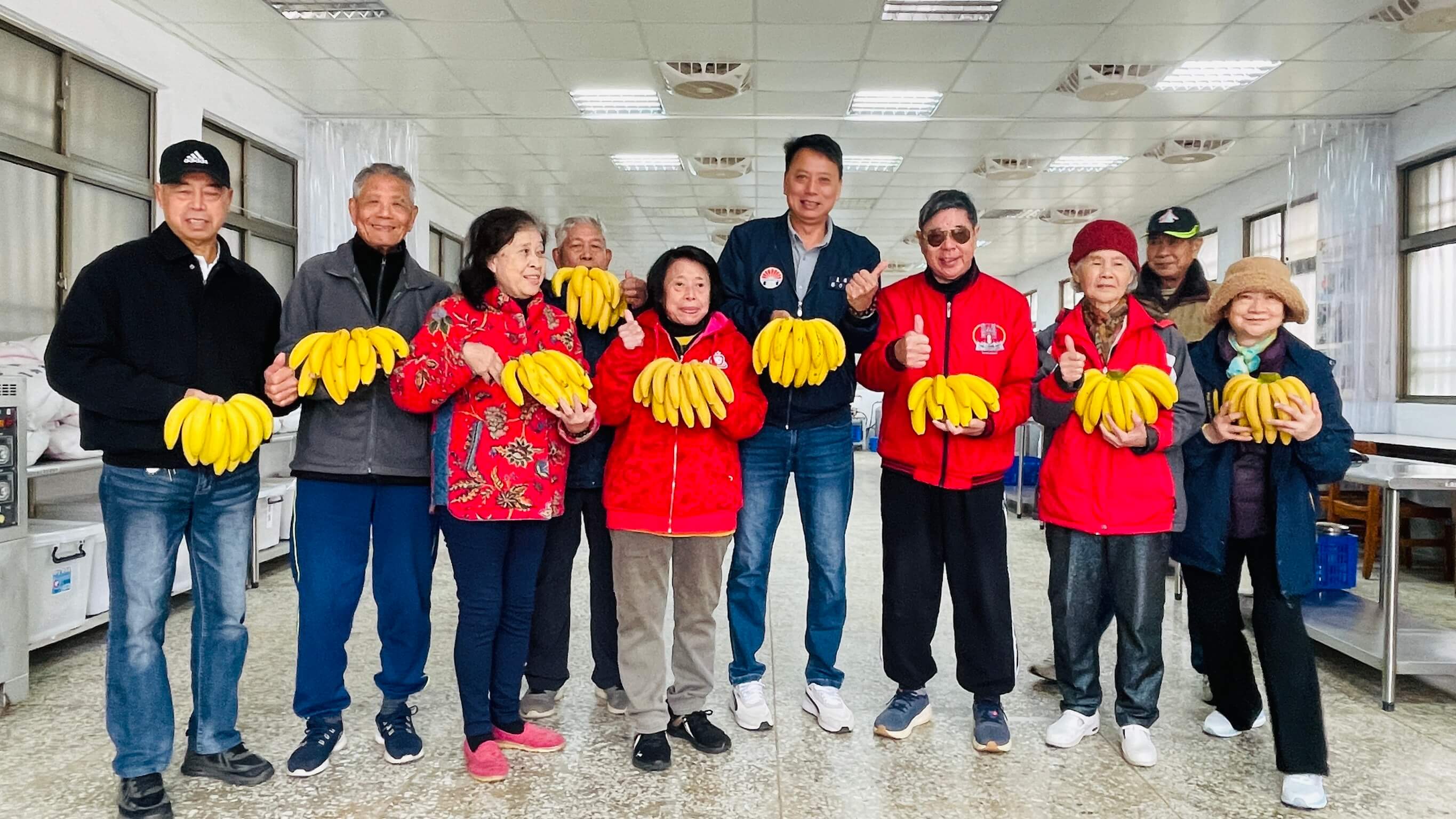 春節前夕關懷送暖 金湖鎮代會主席蔡乃靖關懷社區慰問長者 春節前夕關懷送暖 金湖鎮代會主席蔡乃靖關懷社區慰問長者