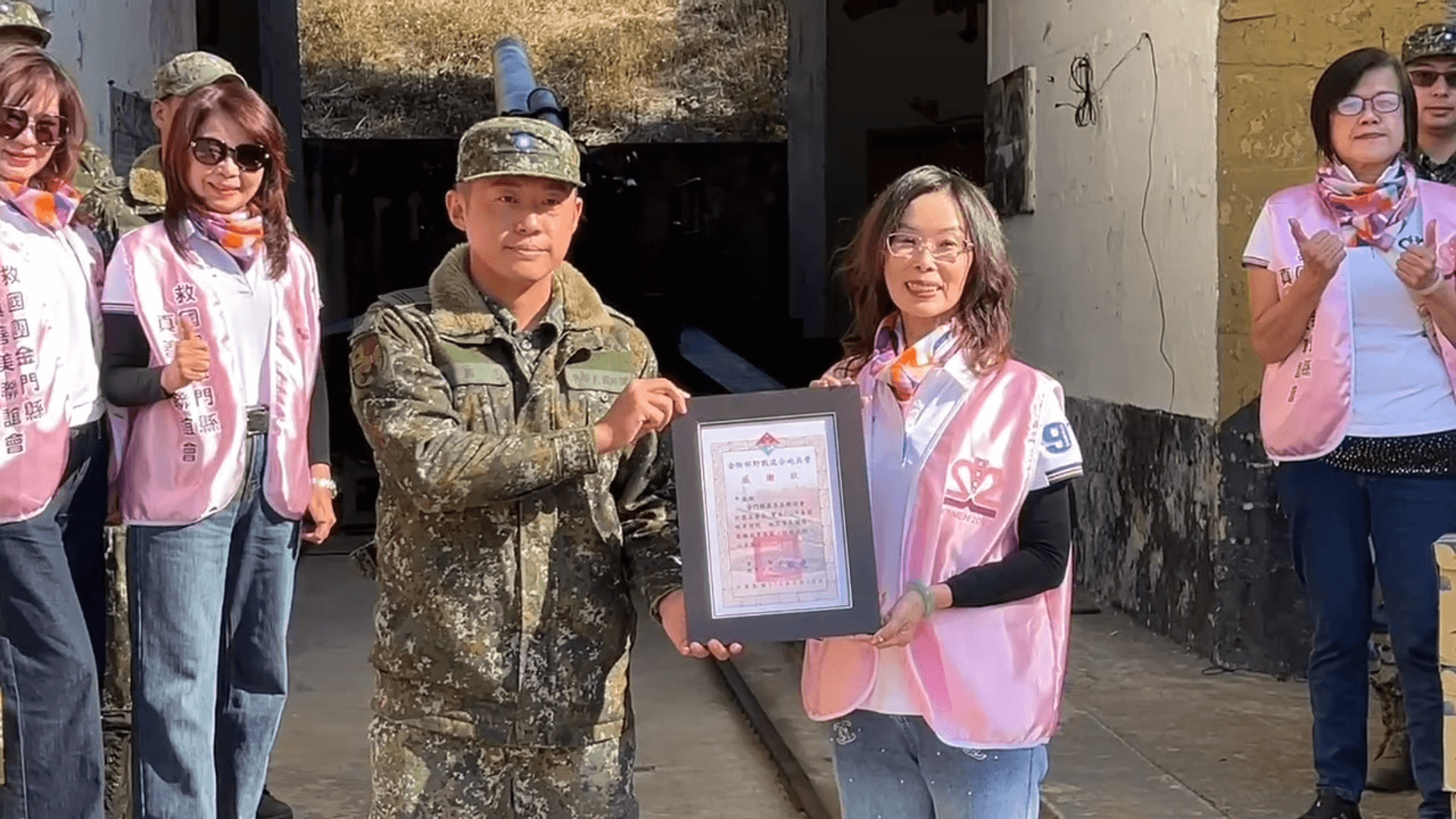 真善美聯誼會新春敬軍送暖 赴混砲營慰勞官兵 真善美聯誼會新春敬軍送暖 赴混砲營慰勞官兵