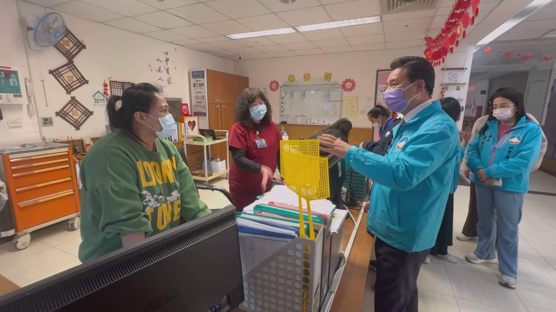 春節前夕送暖　陳福海慰問縣內老人與身障福利機構